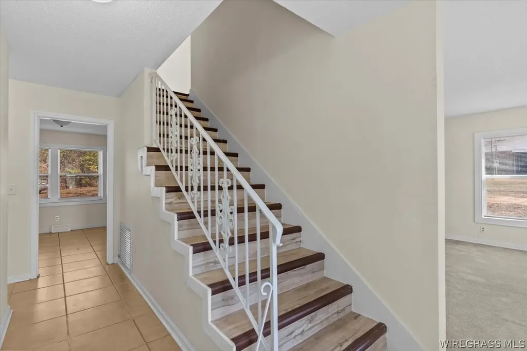 1403 E Park Avenue Enterprise AL 36330