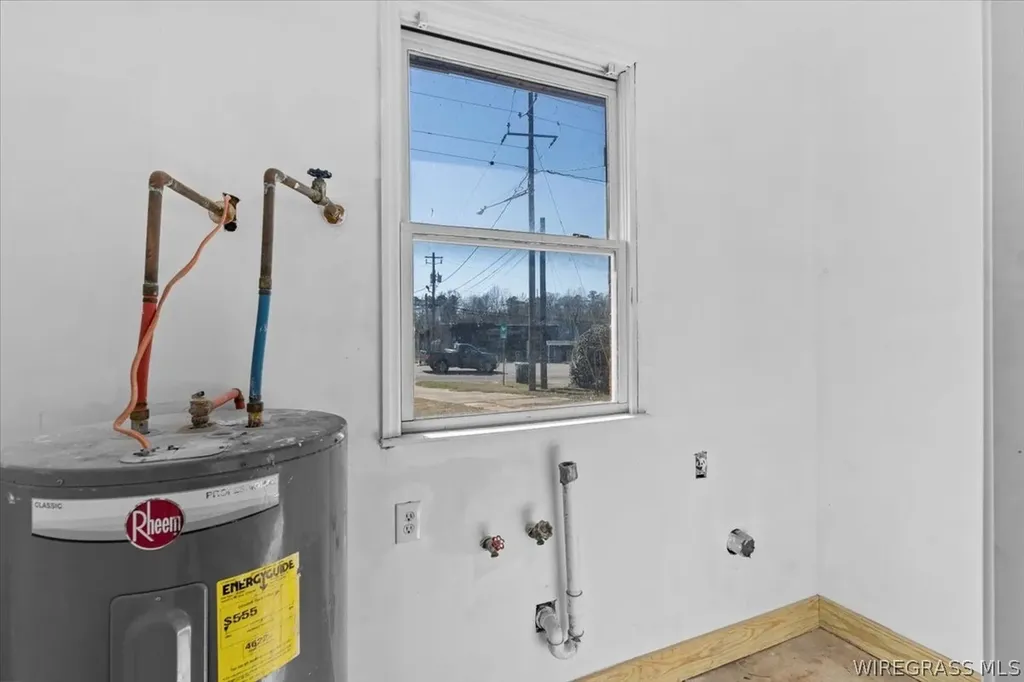 1403 E Park Avenue Enterprise AL 36330