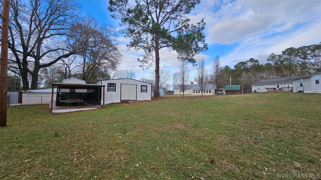 142 Whittle Hudson Road Ozark AL 36360