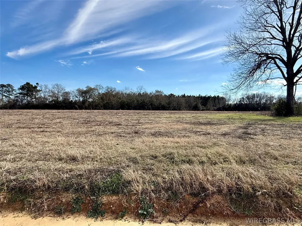 10 Huskey Road Dothan AL 36303