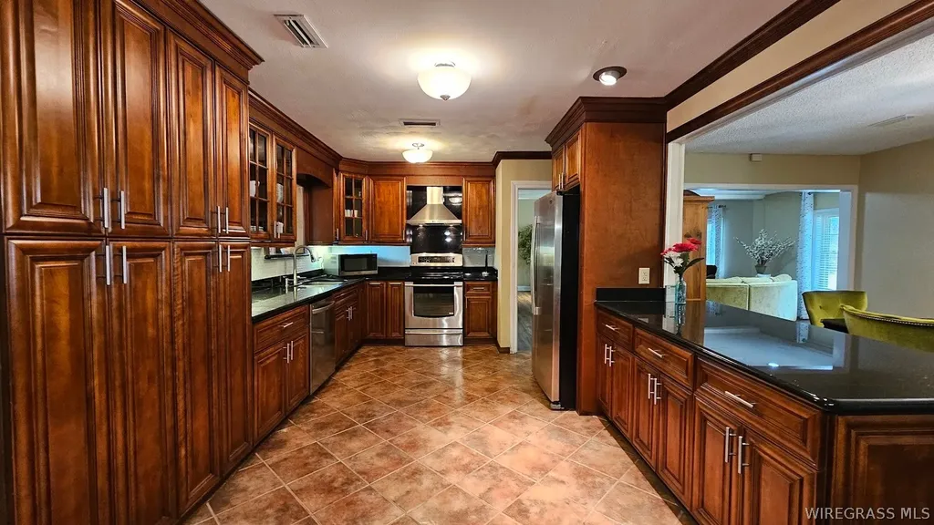 1425 Lakeview Road Ozark AL 36360