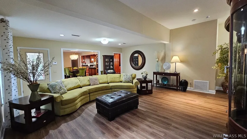 1425 Lakeview Road Ozark AL 36360