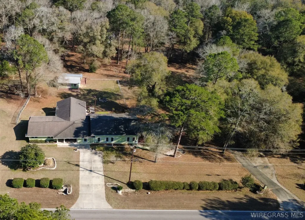 1425 Lakeview Road Ozark AL 36360