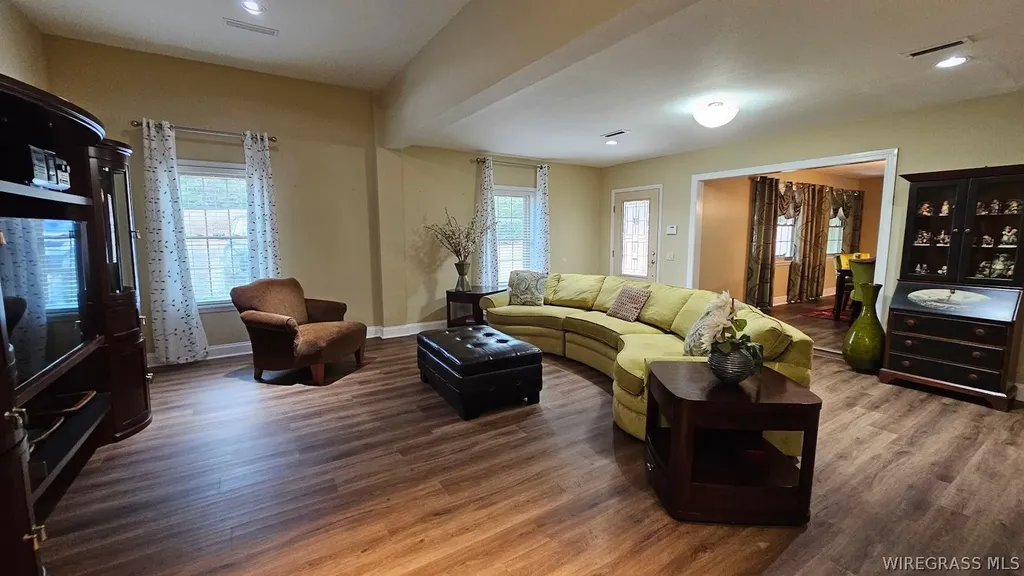 1425 Lakeview Road Ozark AL 36360