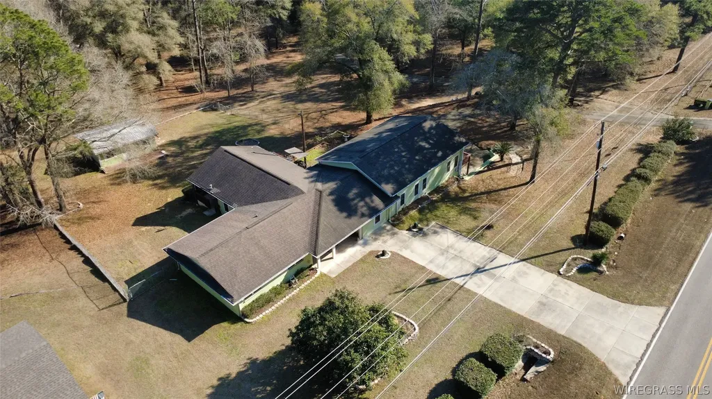 1425 Lakeview Road Ozark AL 36360