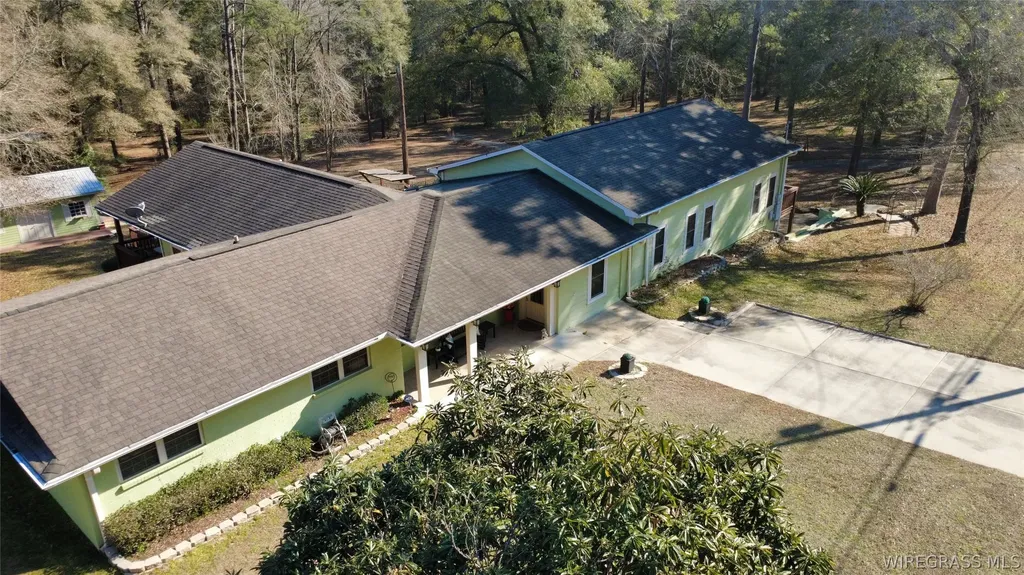 1425 Lakeview Road Ozark AL 36360