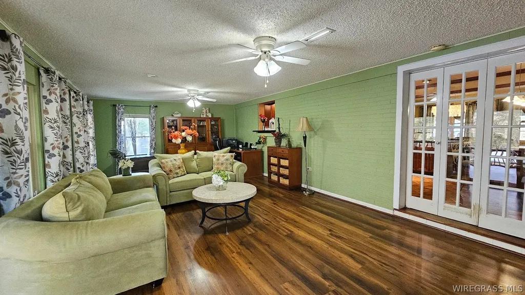 1425 Lakeview Road Ozark AL 36360