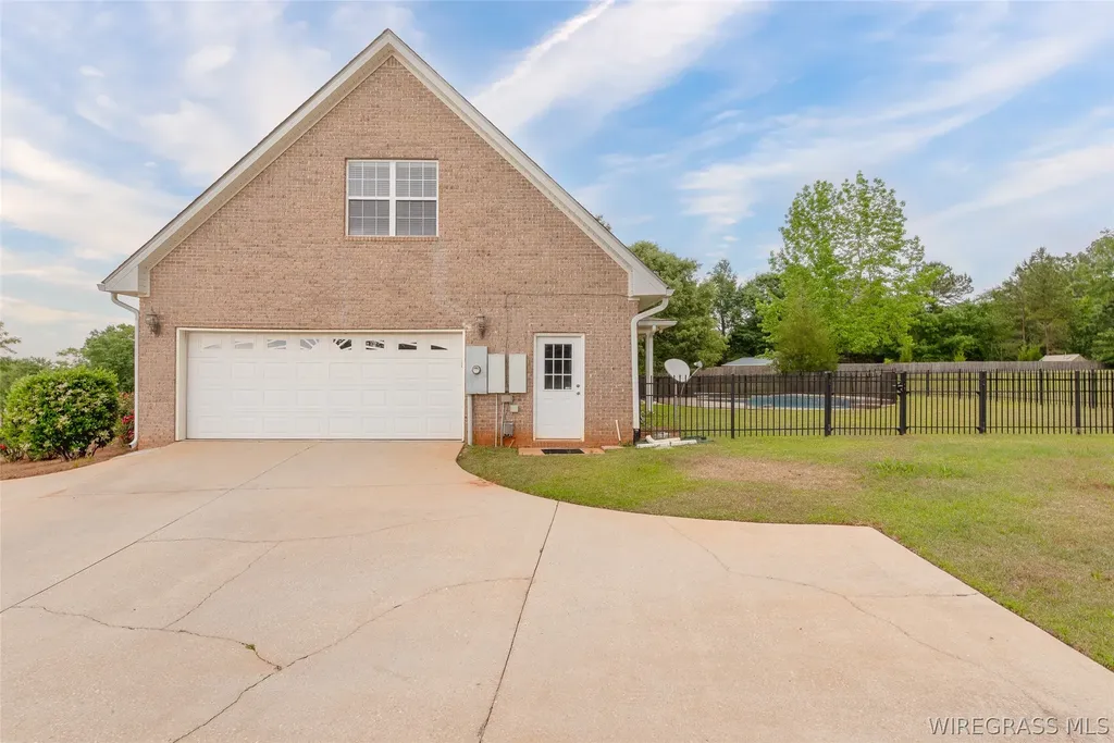 360 County Road 163 New Brockton AL 36351