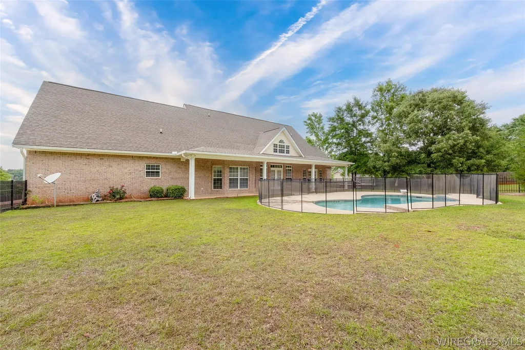 360 County Road 163 New Brockton AL 36351
