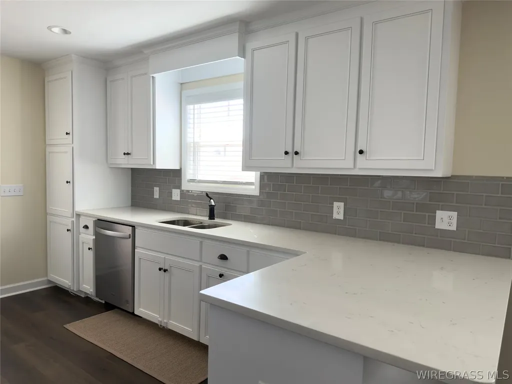 111 Mapleleaf Court Enterprise AL 36330