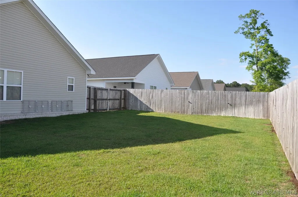 111 Mapleleaf Court Enterprise AL 36330