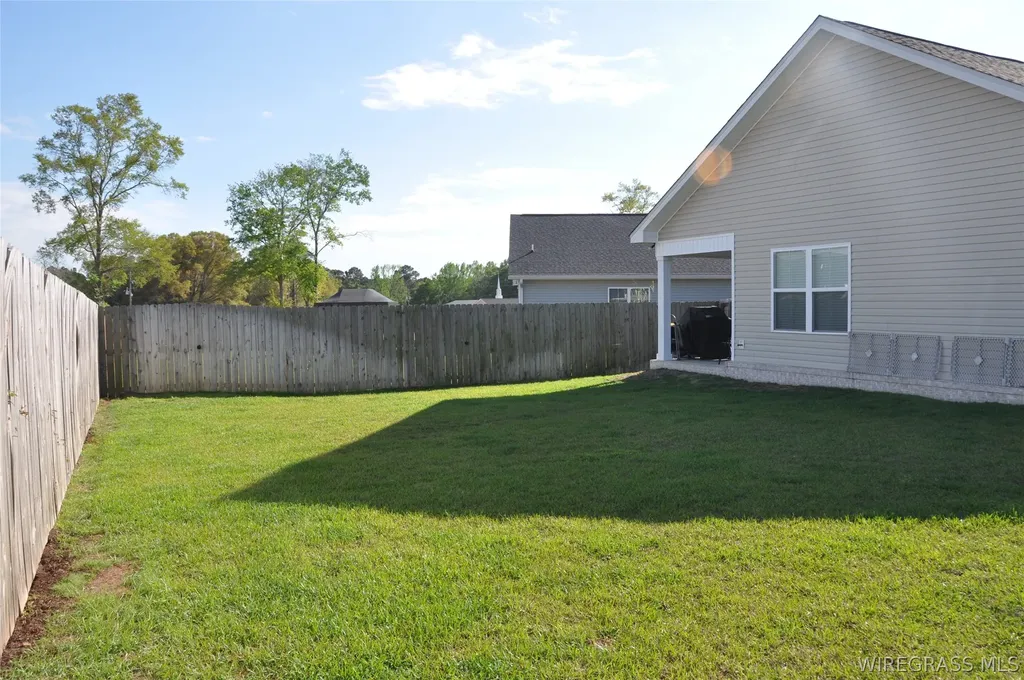 111 Mapleleaf Court Enterprise AL 36330