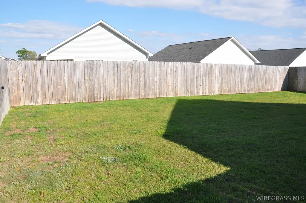 111 Mapleleaf Court Enterprise AL 36330