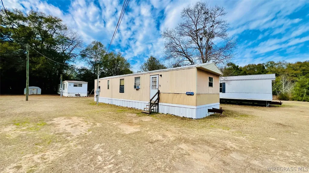 1062 Joe Bruer Road Daleville AL 36322