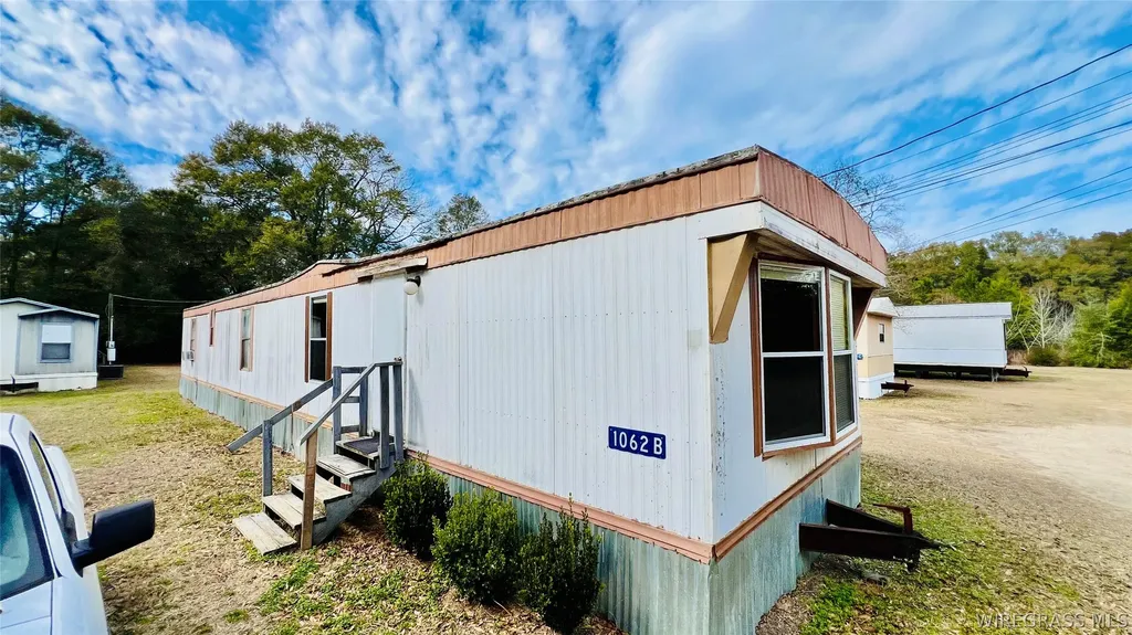 1062 Joe Bruer Road Daleville AL 36322