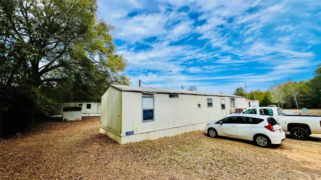 1062 Joe Bruer Road Daleville AL 36322