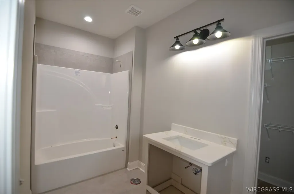 428 Bella Drive Enterprise AL 36330