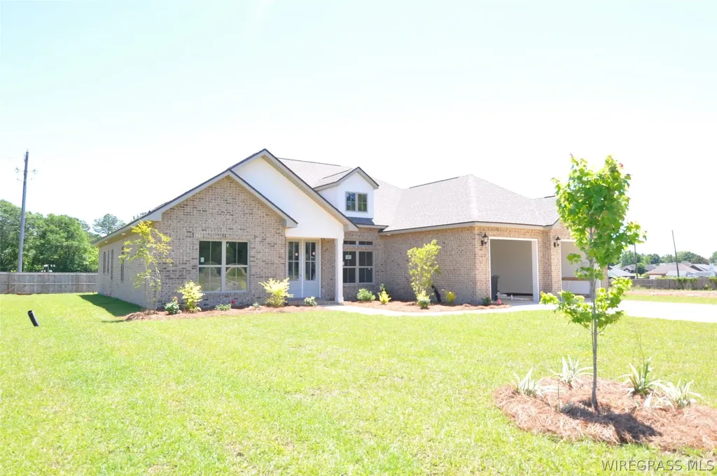 426 Bella Drive Enterprise AL 36330