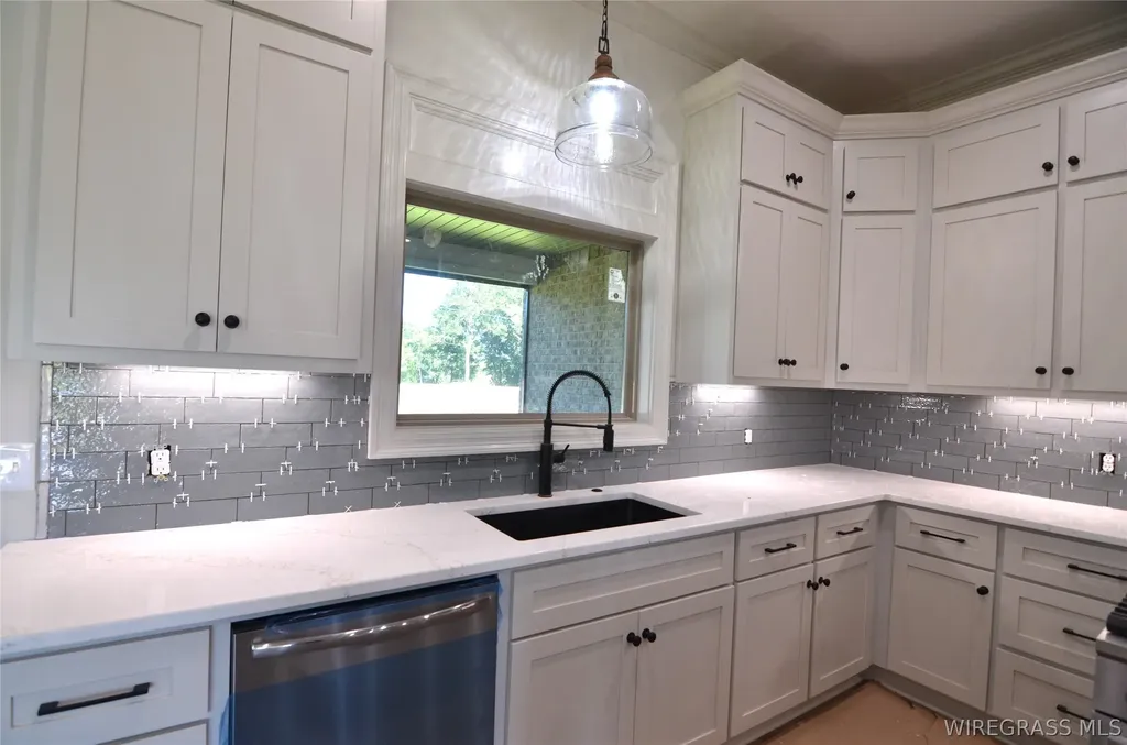 426 Bella Drive Enterprise AL 36330