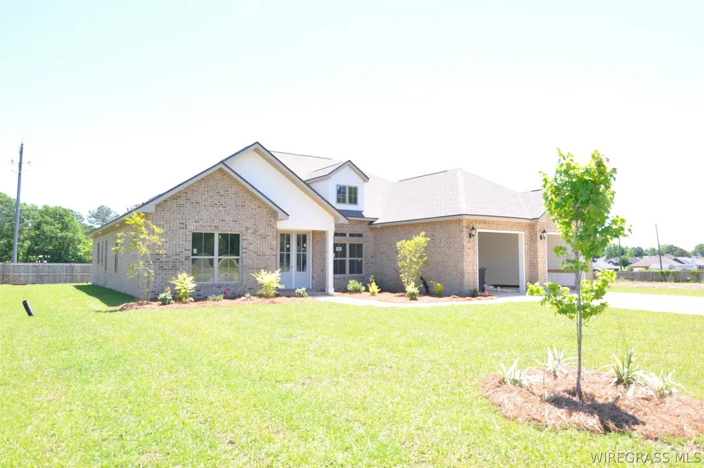 426 Bella Drive Enterprise AL 36330