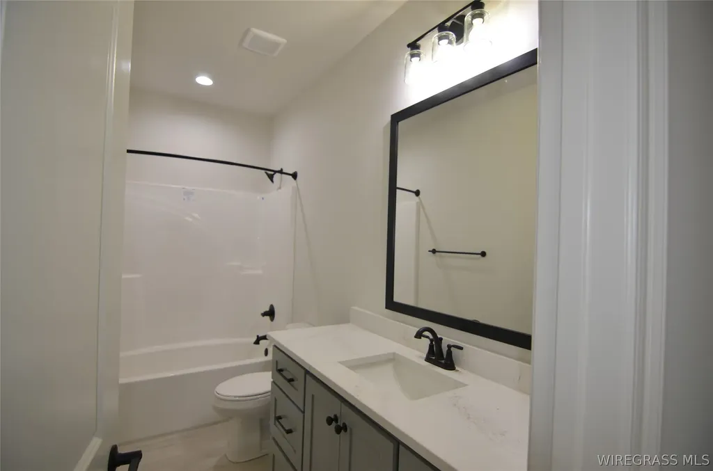 426 Bella Drive Enterprise AL 36330