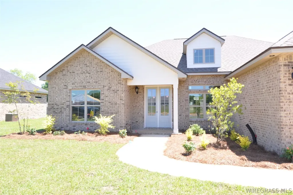 426 Bella Drive Enterprise AL 36330
