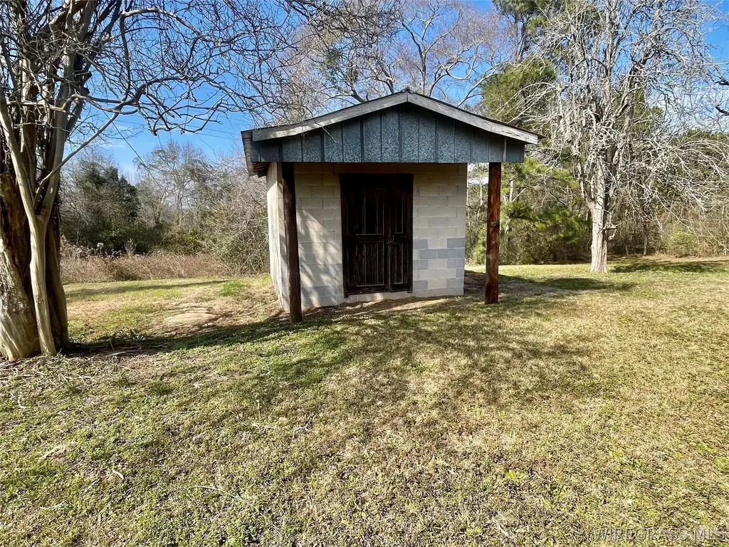 107 County Road 128 Jack AL 36346