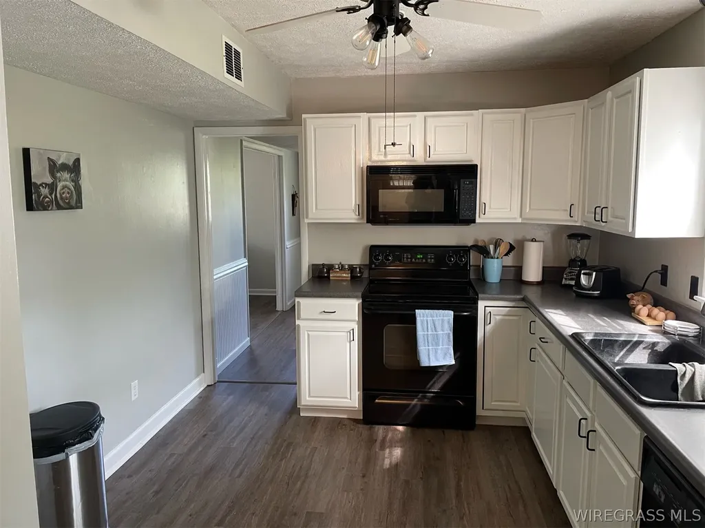 40 Andrews Drive Daleville AL 36322