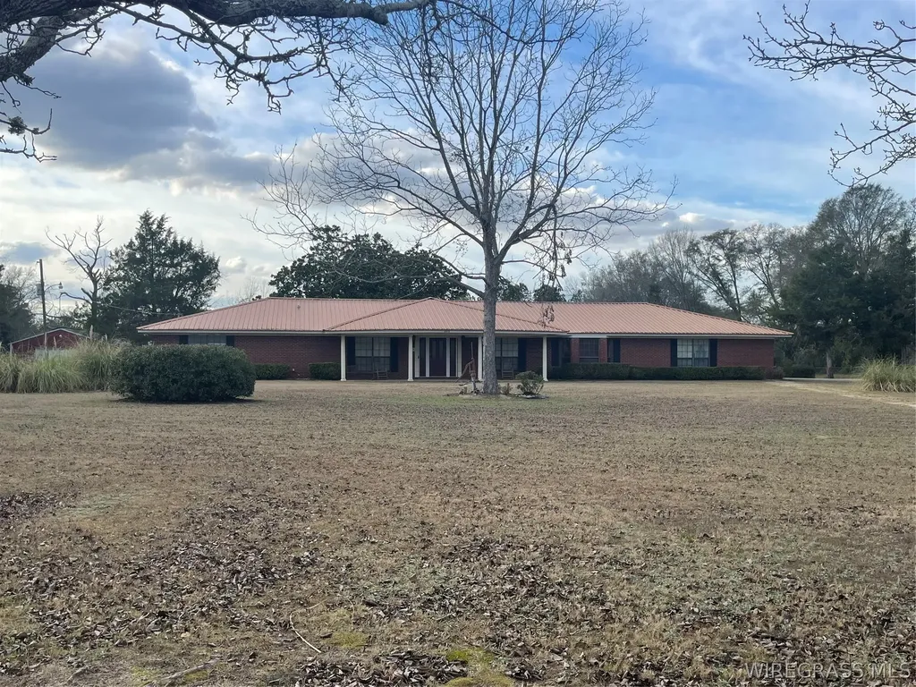 8813 State Highway 10 E AL 36373