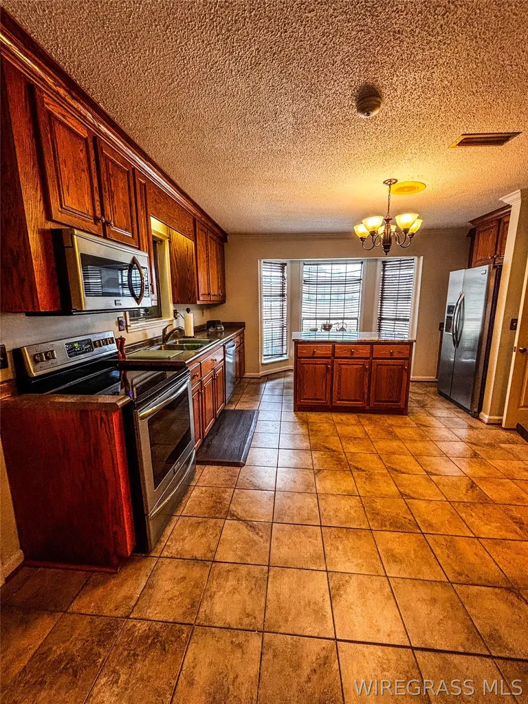 8813 State Highway 10 E AL 36373