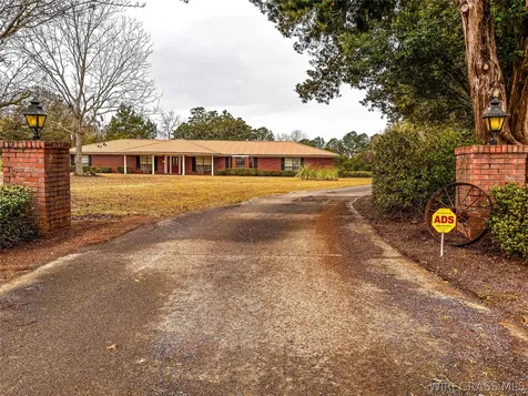 8813 State Highway 10 E AL 36373