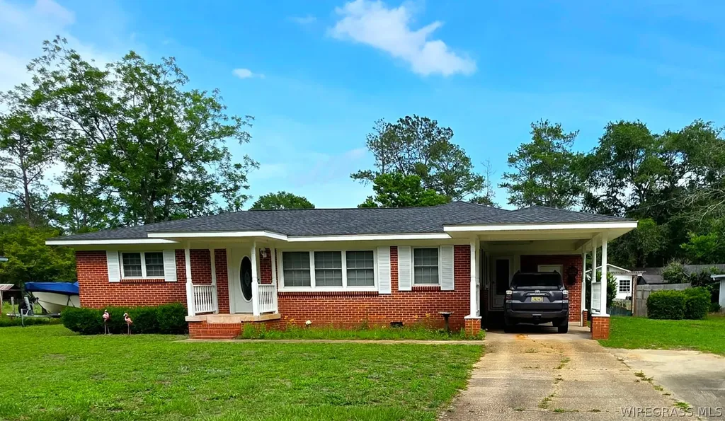 1129 Reese Avenue Elba AL 36323