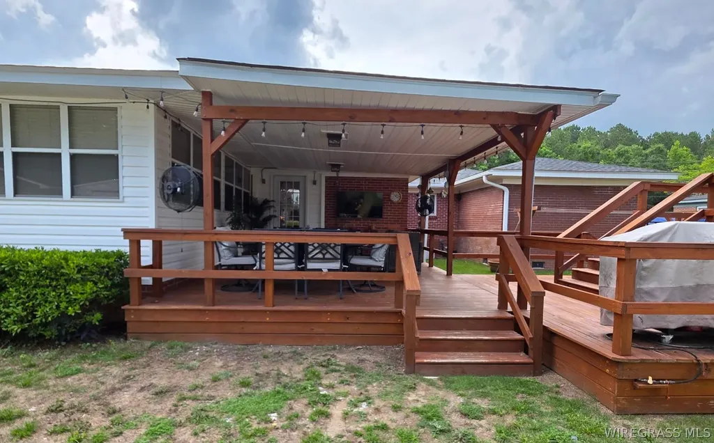1129 Reese Avenue Elba AL 36323