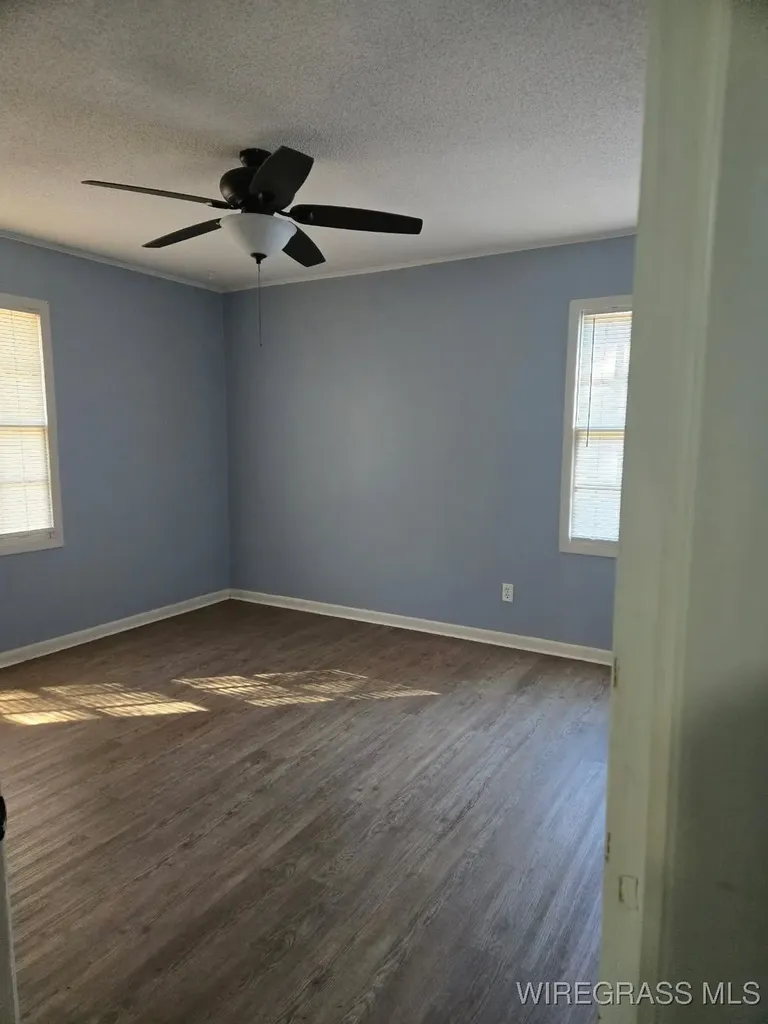 1176 Oak Avenue Elba AL 36323