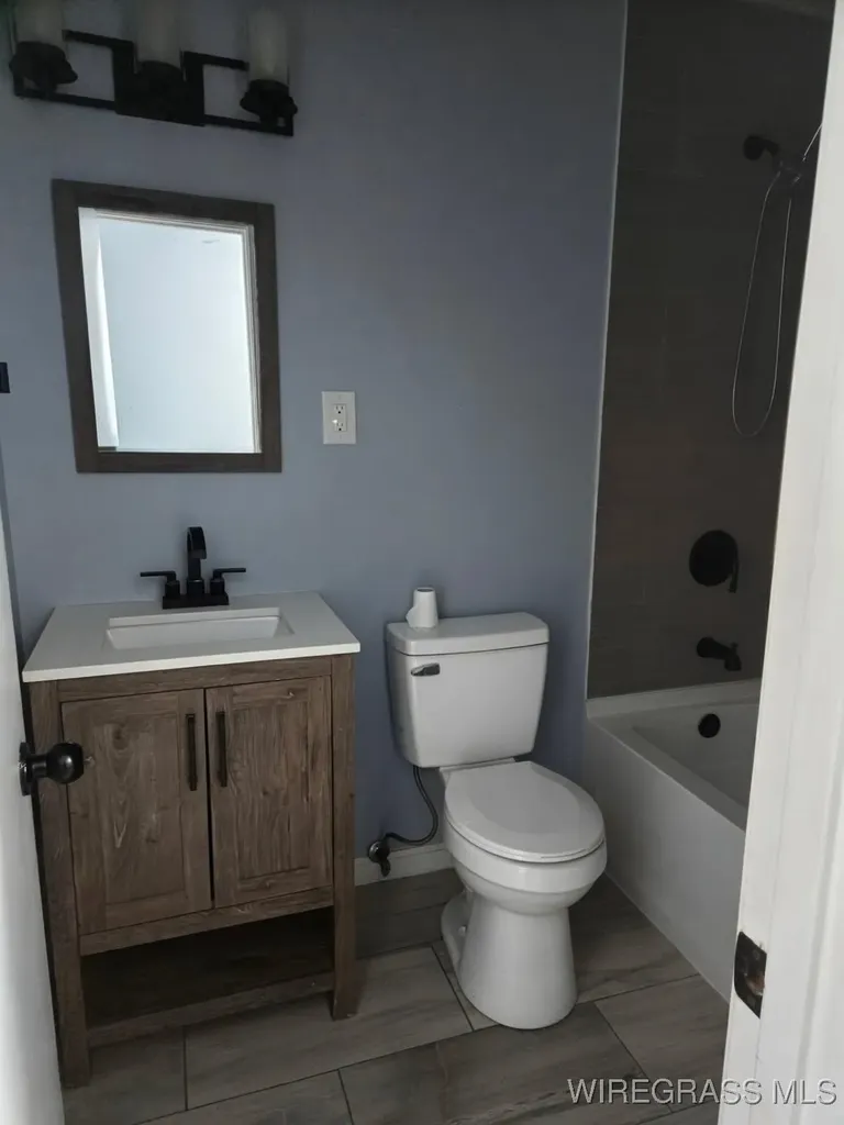 1176 Oak Avenue Elba AL 36323