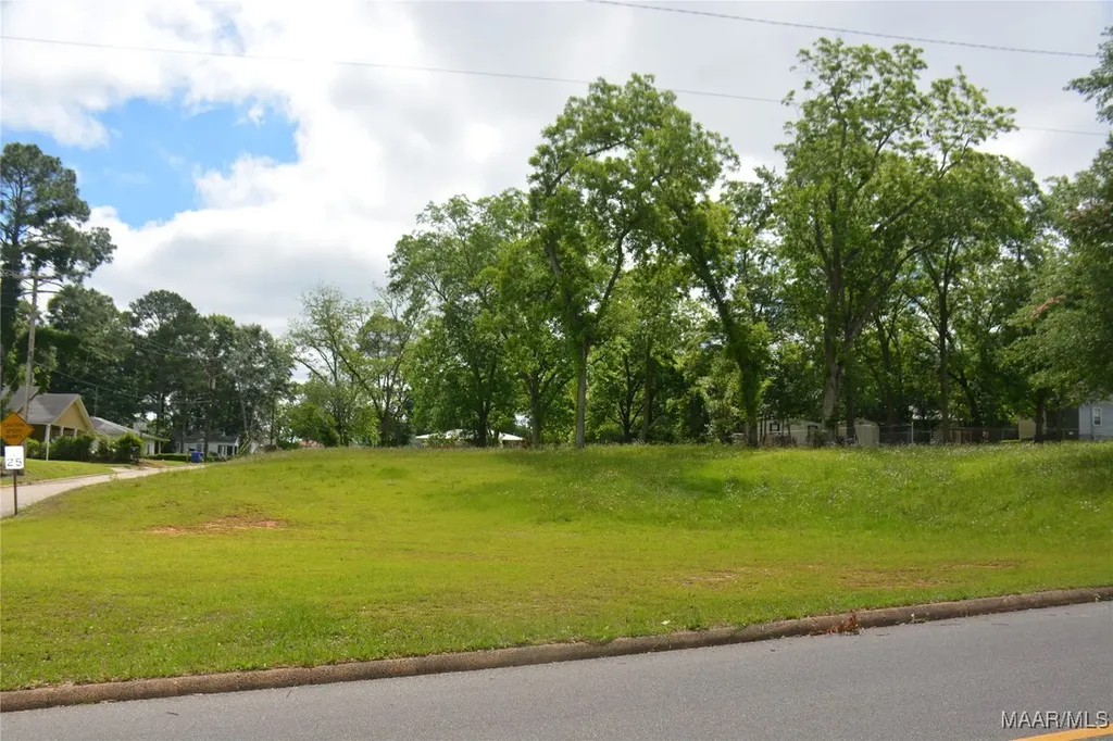 200 Banks Street Troy AL 36081