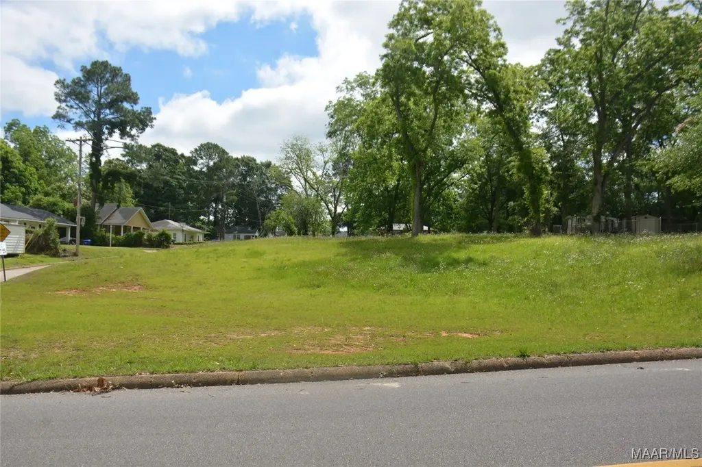 200 Banks Street Troy AL 36081