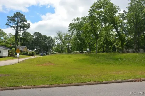 200 Banks Street Troy AL 36081