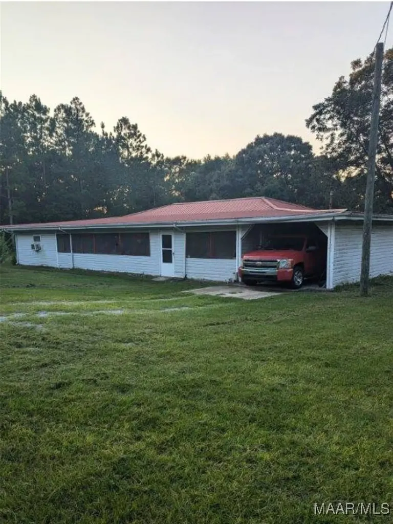 7511 County Road 107 Ariton AL 36311
