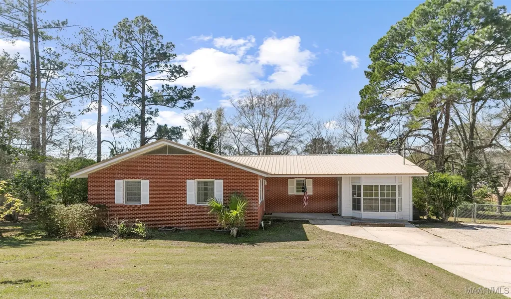 262 Rosemary Lane Ozark AL 36360