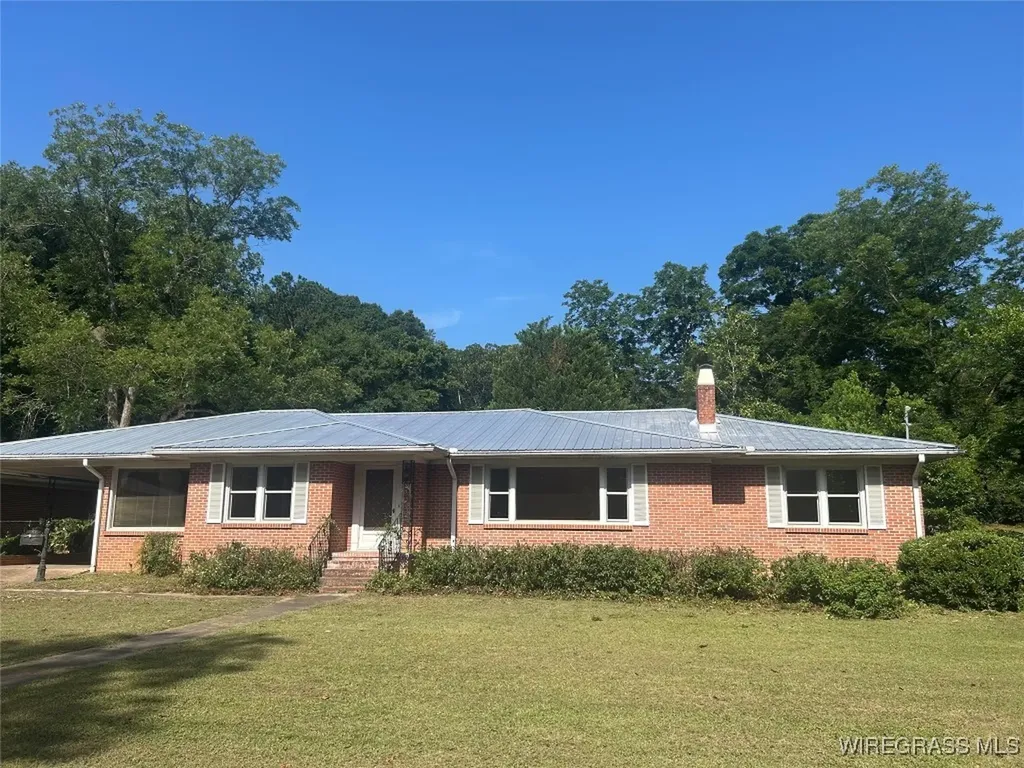 254 Newton Avenue Ozark AL 36360