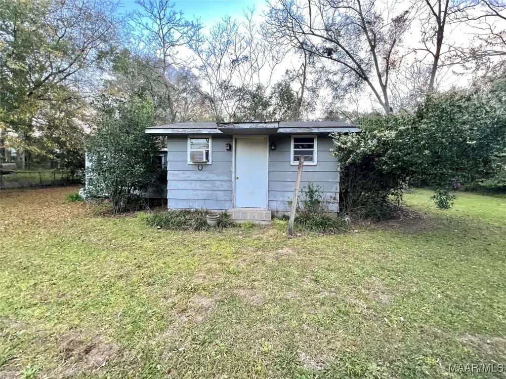 254 Newton Avenue Ozark AL 36360