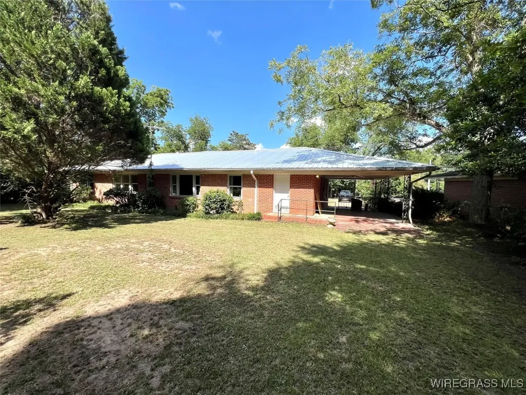 254 Newton Avenue Ozark AL 36360