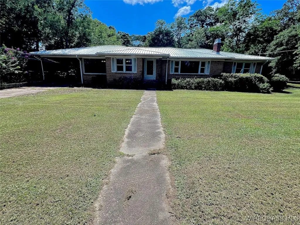 254 Newton Avenue Ozark AL 36360