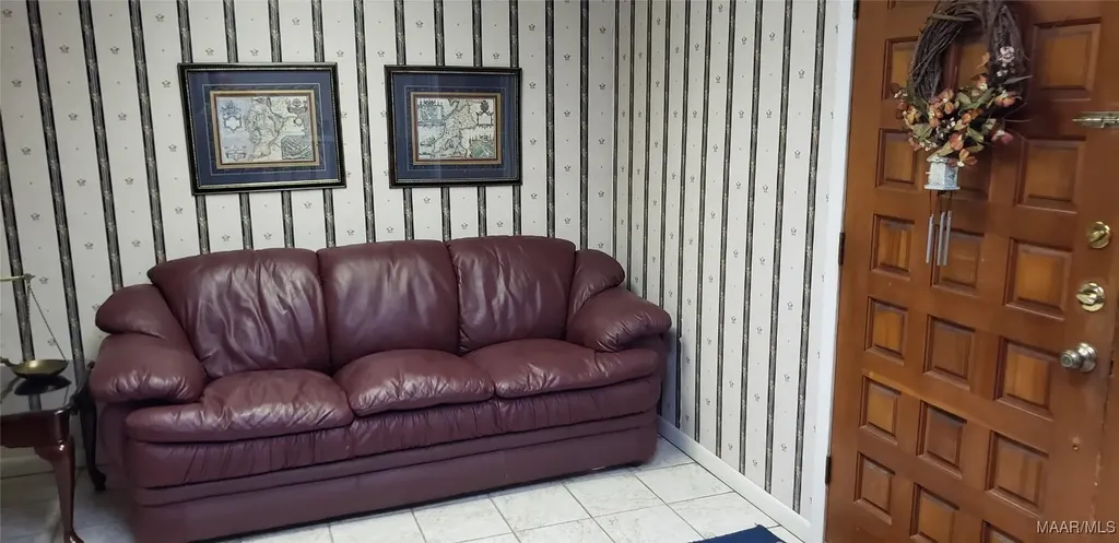 510 N Daleville Avenue Daleville AL 36322