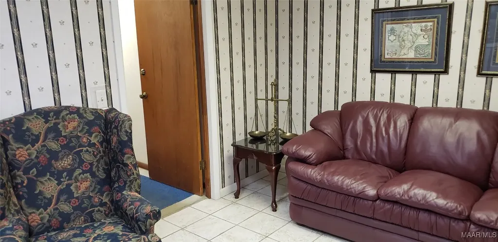 510 N Daleville Avenue Daleville AL 36322