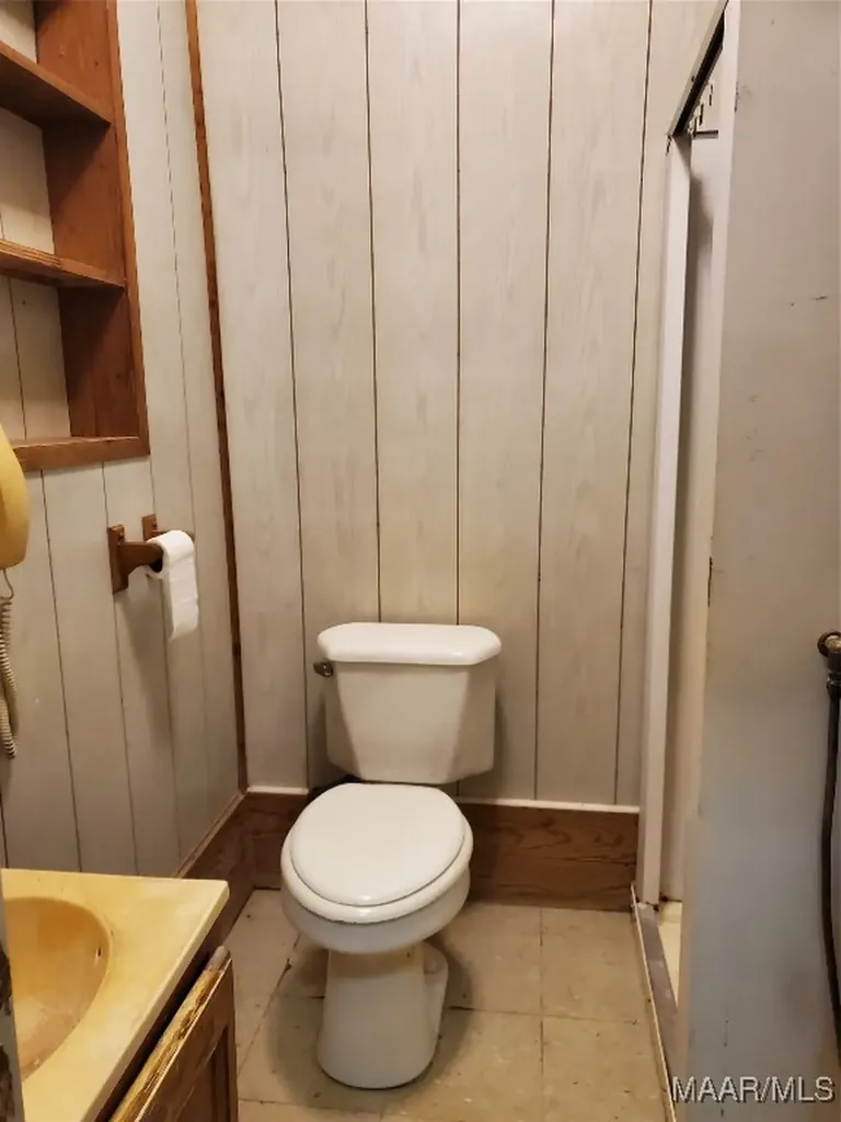 1325 Bermuda Street Ozark AL 36360