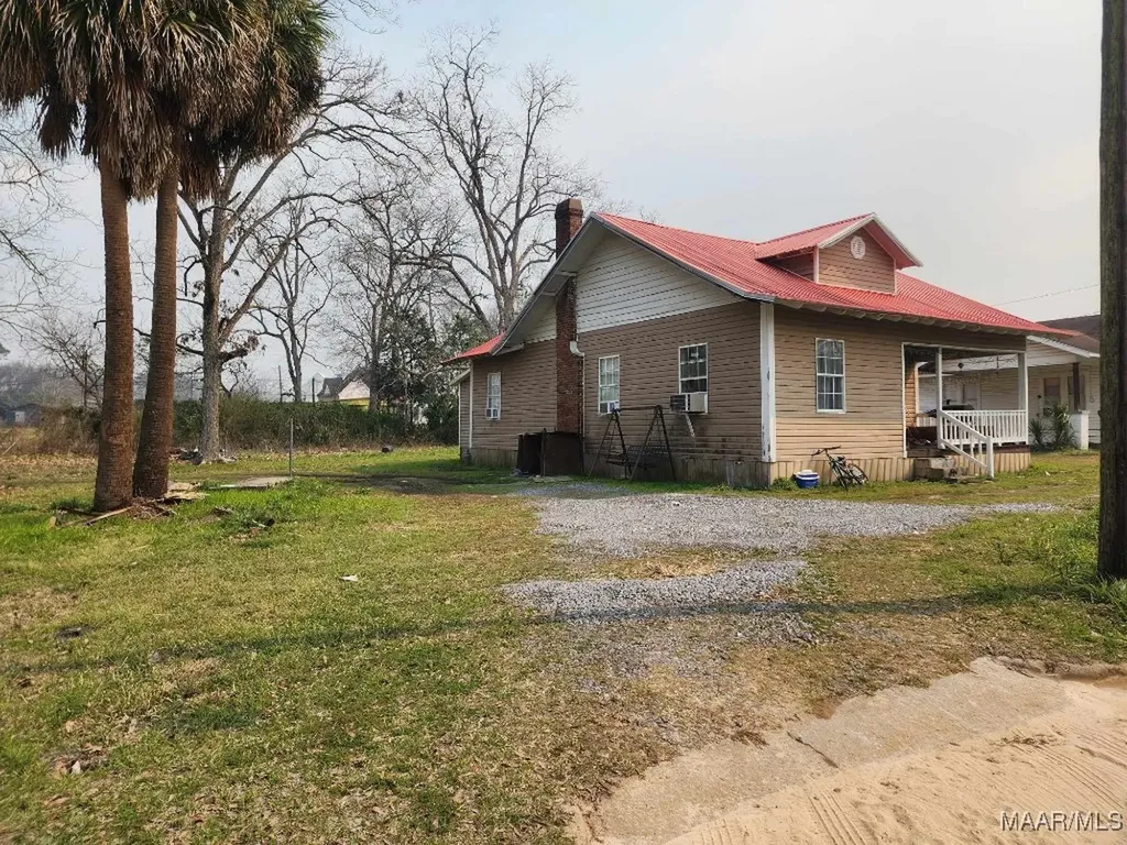 12 N Ripley Street Samson AL 36477