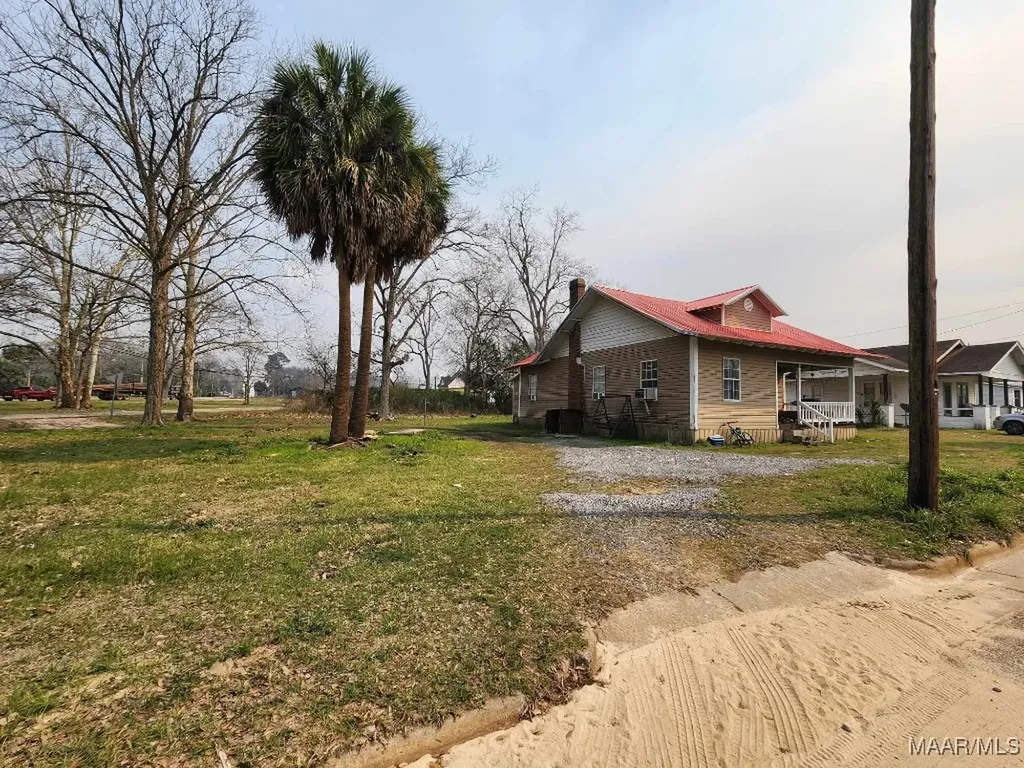 12 N Ripley Street Samson AL 36477