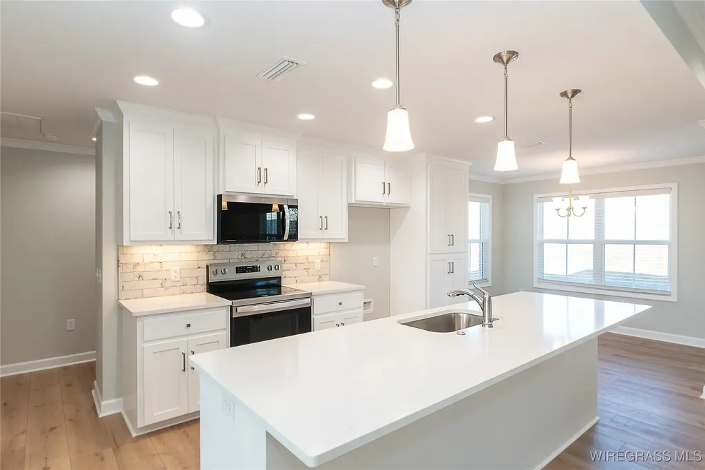 213 Brookestone Drive Enterprise AL 36330